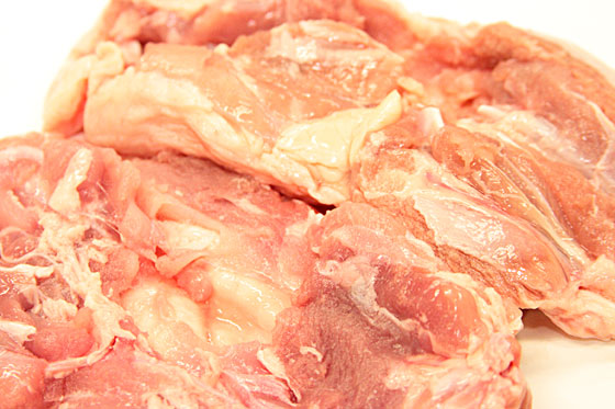 北海道産　業務用　鶏もも　1ｋｇ　