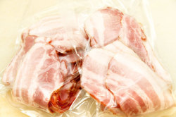 お肉屋さんのベーコン切り落とし　250ｇ×2袋　