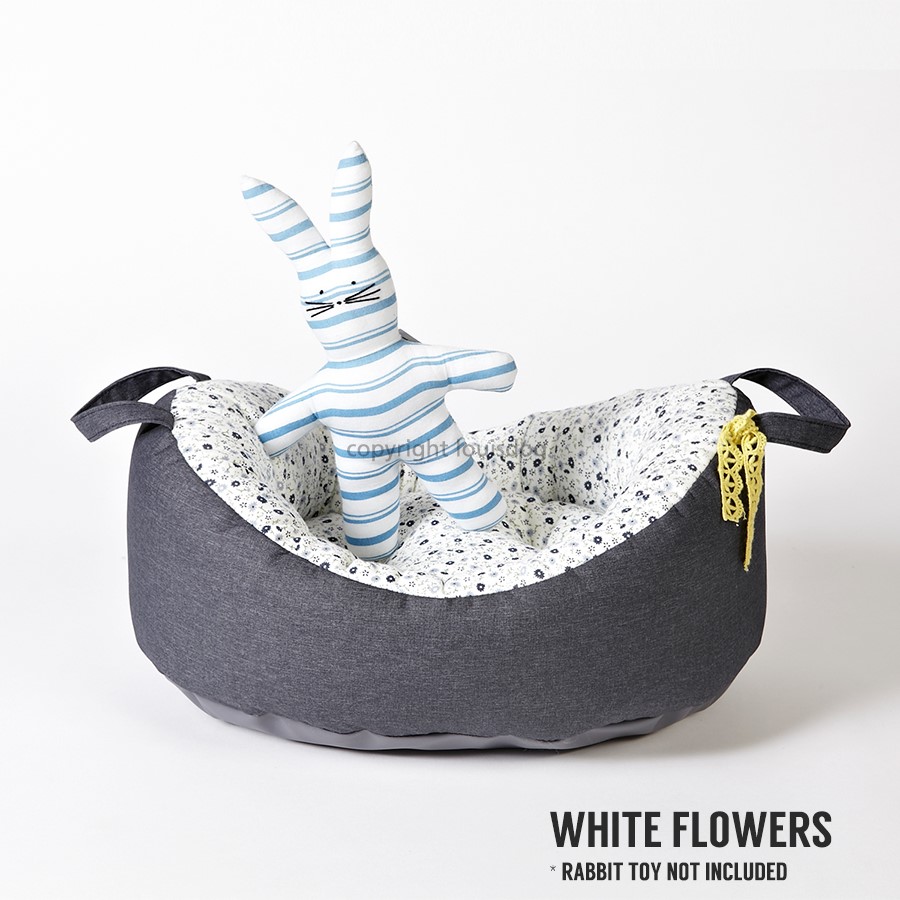 Louisdog（ルイスドッグ）犬用ベッド My First Louisdog Organic House White Flowers マイ ファースト ルイドッグ オーガニック ハウス