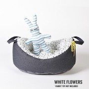 Louisdog（ルイスドッグ）犬用ベッド My First Louisdog Organic House White Flowers マイ ファースト ルイドッグ オーガニック ハウス