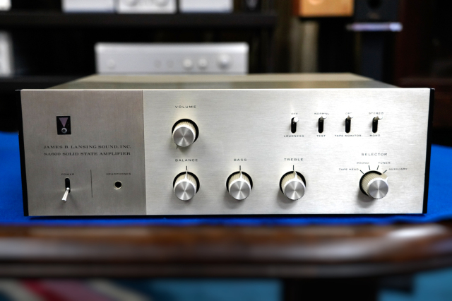 【中古】プリメイン半導体アンプ  JBL SA600 (S/N:7479)