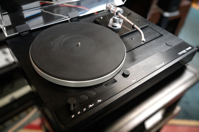 【中古】レコードプレイヤー THORENS TD521 (S/N:10216)
