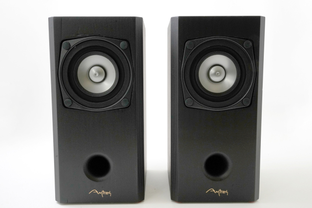 【中古】高音質 小型スピーカー NC4A-B ペア