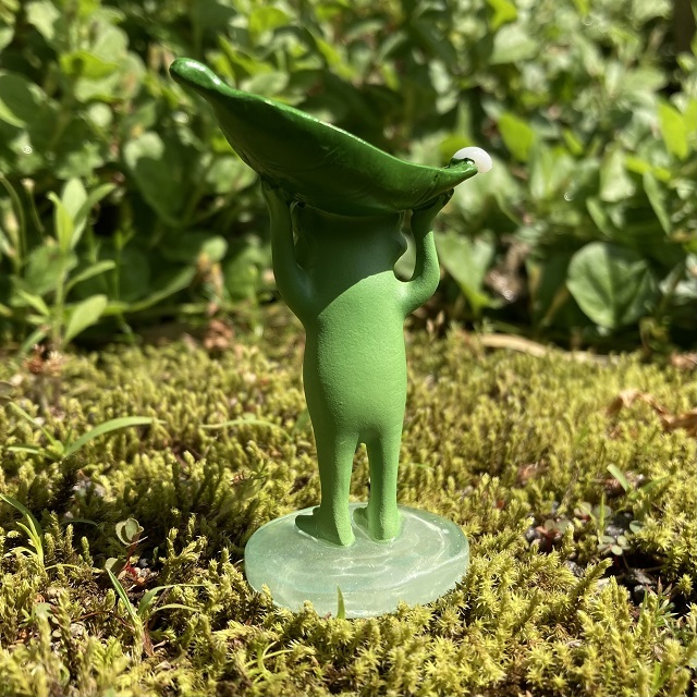 Copeau（コポー）しずくをよけるカエル