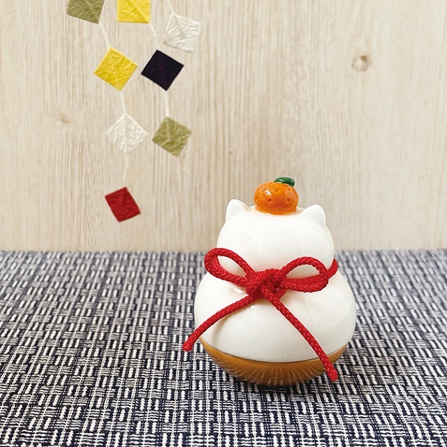 猫鏡餅おきあがりこぼし３