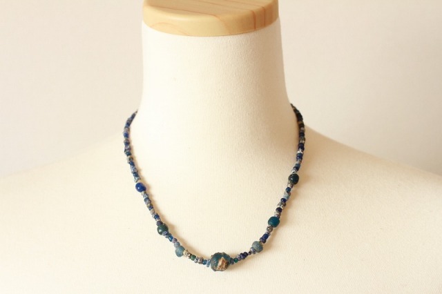 美しいオリジナル「マリ共和国千年ビーズとイタリア新トンボ玉」の