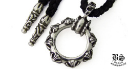������ϡ��� Chrome Heart �������Х�ɥڥ�����