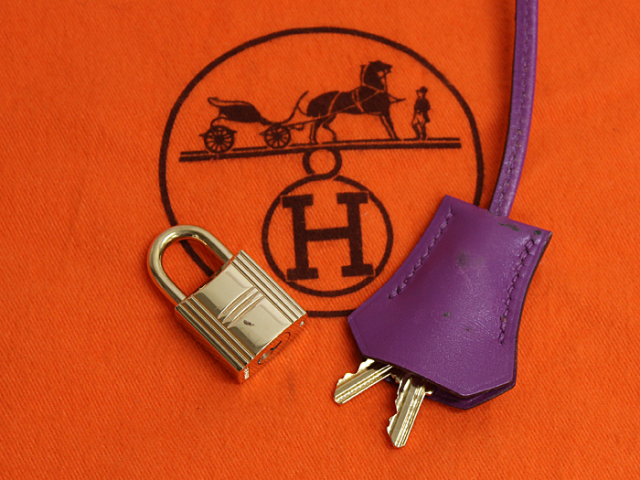 HERMES キュリオジボックスゴールド 中古品 HERMES キュリオジボックスゴールド 中古品 HERMES キュリオジ