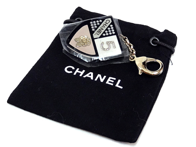 送料、代引手数料無料】 ◇ 【未使用展示品】 シャネル No5  