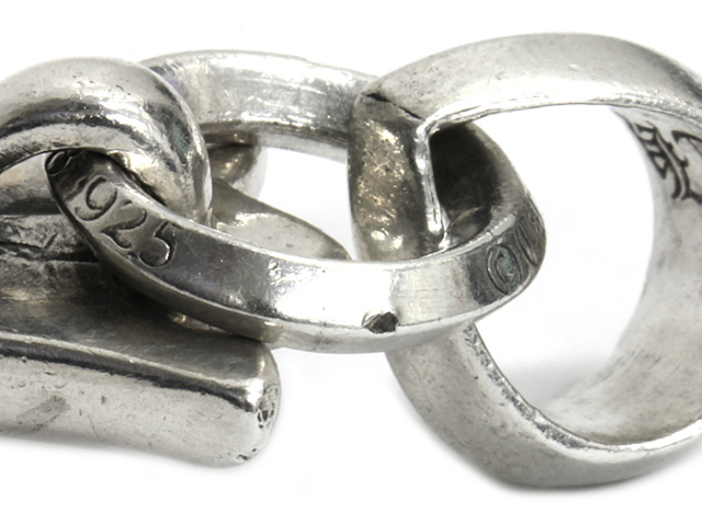 送料、代引手数料無料】 ◇ 【中古】 クロムハーツ ◇ ラージ・CH  