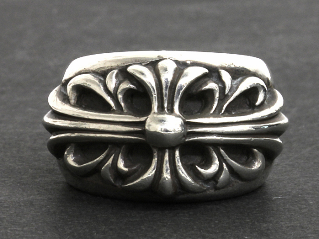 送料、代引手数料無料】 ◇ 【中古】 クロムハーツ フローラル クロス  