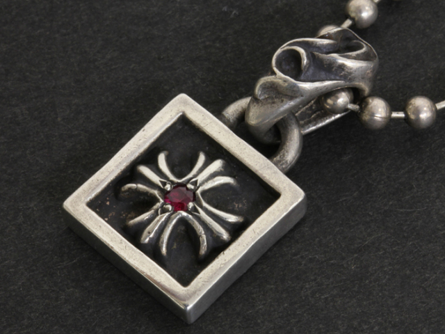 送料、代引手数料無料】 ◇ 【中古】 クロムハーツ フレームド CH  