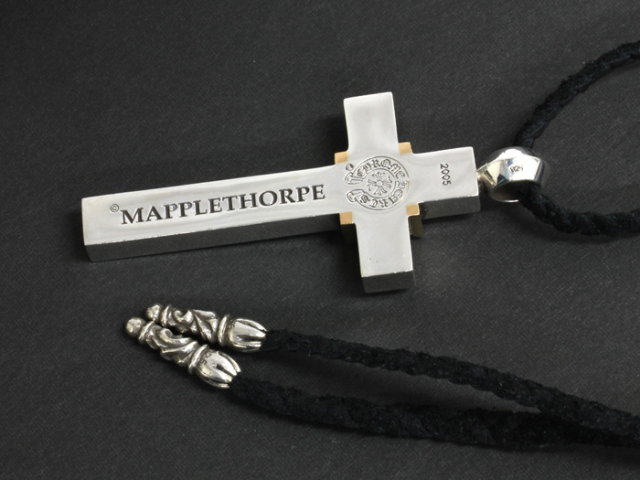 クロムハーツ ◇ メイプルソープ スモール クロス ペンダント コンビ  