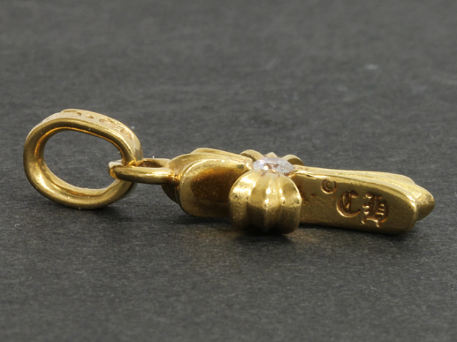 クロムハーツ 22K ベビー ファット チャーム with シングルダイヤモンド ボス サイド