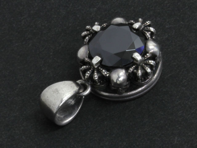 ジャスティンデイビス Future Wheel Pendan