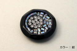 SWAROVSKI x ビーズボタン