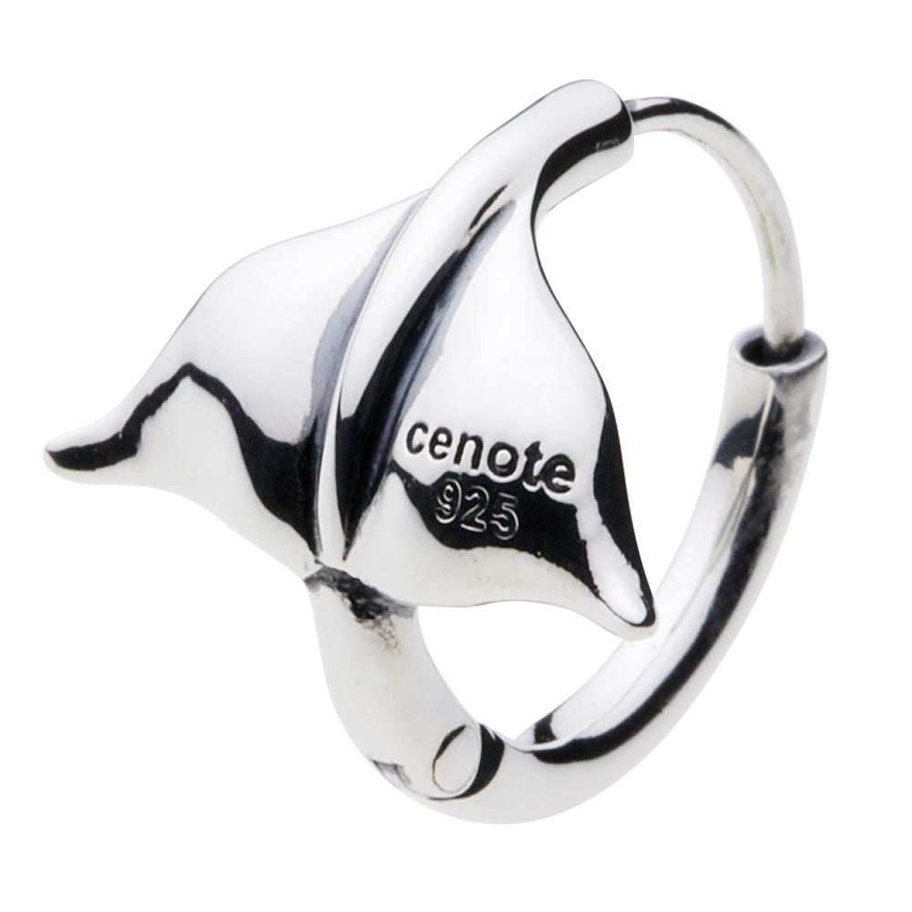 cenote e0590 【シルバーアクセサリー】 テールフィンフープピアス