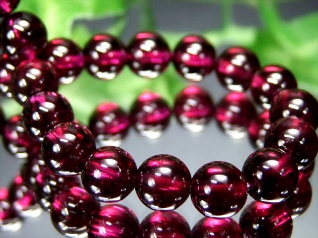 透明感抜群 S級 ロードライトガーネット ブレスレット 7mm×25珠 美麗ワインレッド 真実の愛の石 柘榴石 1点もの ブラジル産 bl- パワーストーン 天然石