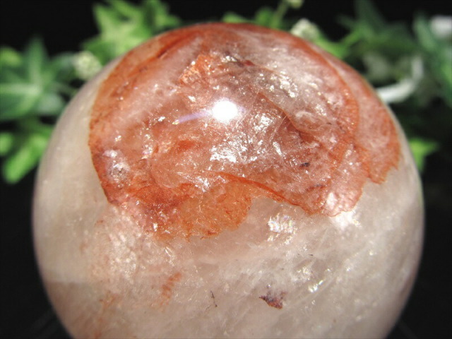 ピンクタイプ マニカラン水晶 丸玉 台座付 直径 59mm 重さ 311g ギャランティカード付き 極上透明 パワースポットの最高峰ヒマラヤ山脈