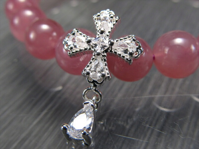 ブレスの作成などに使えるパーツ クロス 十字架 モチーフ アクセサリーパーツ 1個売り 最大幅約12mm ジルコン付きでキラキラ クロス型 ドロップ型 チャーム