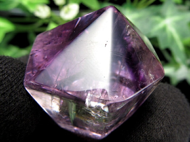 世界一美しいと言われる 奇跡の紫 バイーア州産 アメジスト ポリッシュ ポイント 置物 高さ 35mm 重さ 41g 虹入り ポリッシュ ファントム 紫水晶 愛の守護石
