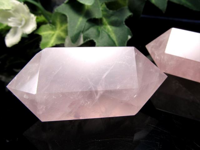 ローズクォーツ ダブルポイント 双剣 重さ10g-20g 1個売り 透明ピンクの紅水晶ポイント 中には虹入りも パワーストーン 天然石
