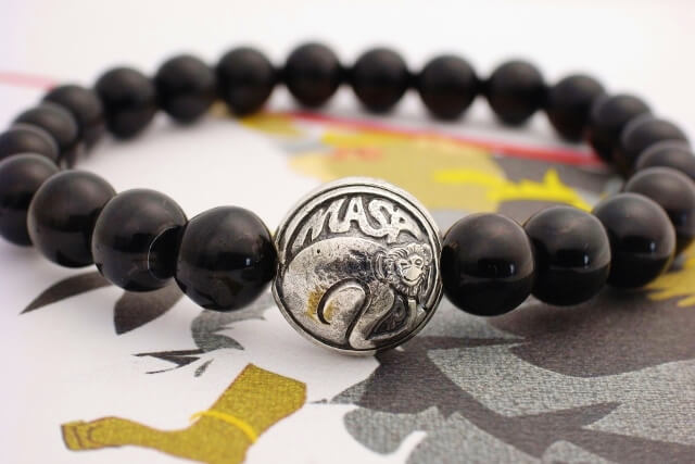 神猿開運金運腕飾り