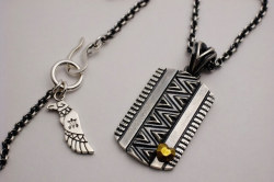 サンダーバード　トラック　ハート　ペンダント