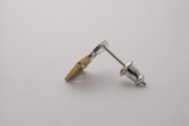 【アトウラ様】#584×2　#401×2　ピアス4点 楽天市場】【22金ピアス】片耳販売22金0.05ctダイヤ爪留セカンド