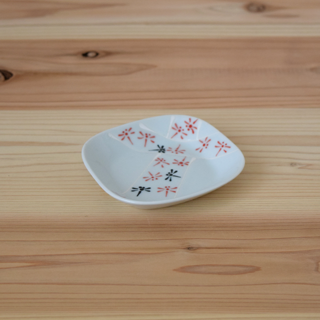 波佐見焼 勝ち虫文 角小皿 波佐見焼 和食器 セレクトショップ Danlife