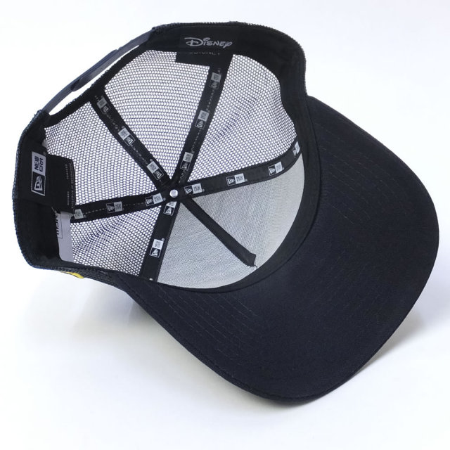 NEW ERA ニューエラ メッシュキャップ コラボ 9FORTY A-Frame トラッカー ディズニー くまのプーさん フェイス ネイビー×イエロー (11589249)