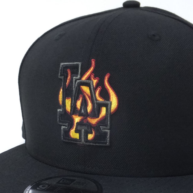 NEW ERA ニューエラ スナップバックキャップ 9FIFTY ファイアーパターン ロサンゼルス・ドジャース ブラック×ファイアー (11557264)
