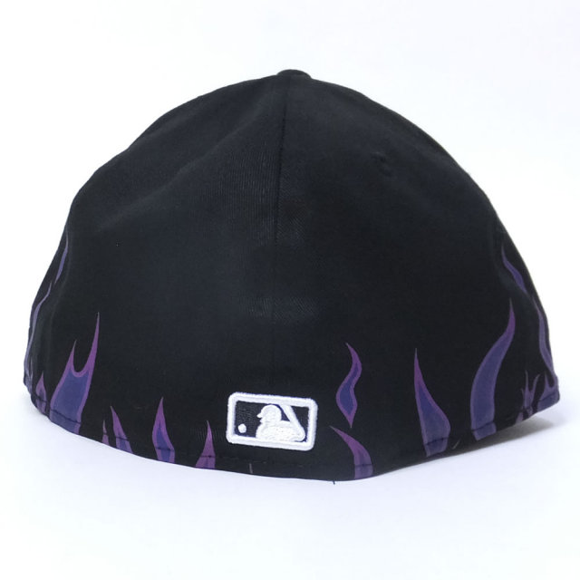 NEW ERA ニューエラ ベースボールキャップ 59FIFTY ファイアーパターン ニューヨーク・ヤンキース ブラック×ホワイト (11557558)