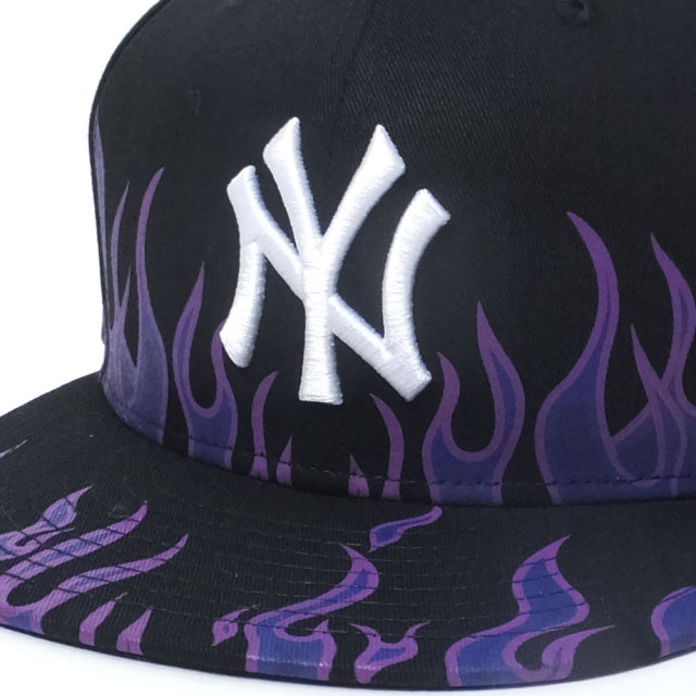 NEW ERA ニューエラ ベースボールキャップ 59FIFTY ファイアーパターン ニューヨーク・ヤンキース ブラック×ホワイト (11557558)