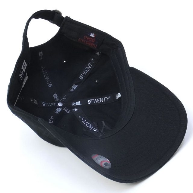 NEW ERA ニューエラ カーブキャップ 9TWENTY クロスストラップ ニューヨーク・ヤンキース リップ ブラック×ブラック ストロベリーリップ (11597974)