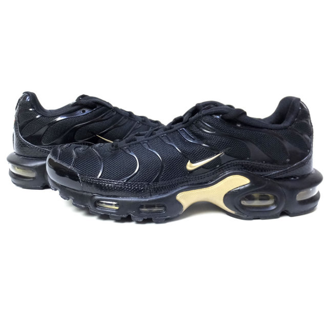 NIKE ナイキ スニーカー AIR MAX PLUS BLACK/METALLIC-GOLD (852630-022)