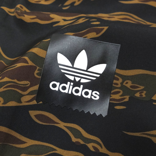 adidas Skateboarding アディダス スケートボーディング パッカブルウィンドブレーカー CAMO BB PACKABLE DH3886