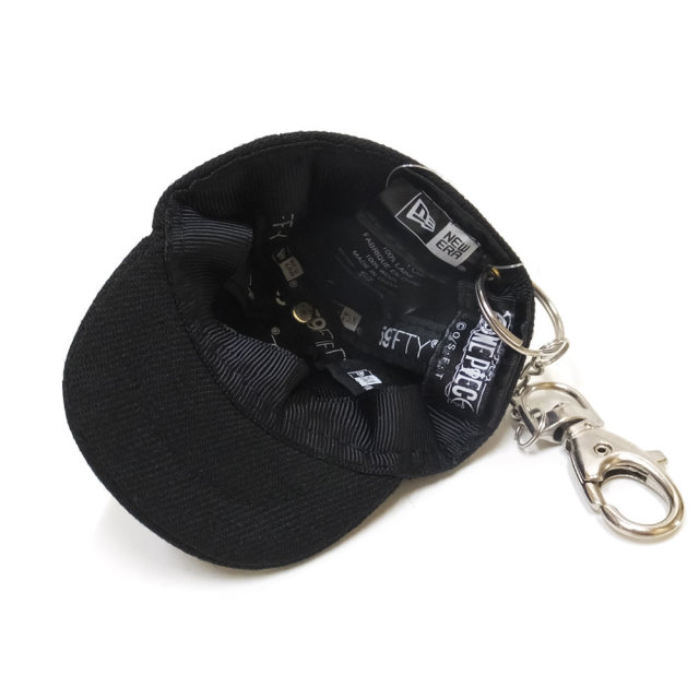 NEW ERA ニューエラ キャップキーホルダー コラボ ONE PIECE ワンピース モンキー・D・ルフィ 海賊旗 ブラック (11785575)