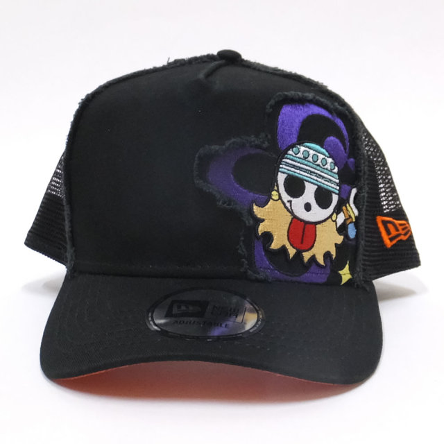 NEW ERA ニューエラ カーブバイザーキャップ 9FORTY Aフレーム トラッカー コラボ ONE PIECE ワンピース ナミ ブラック オレンジアンダーバイザー (11785630)