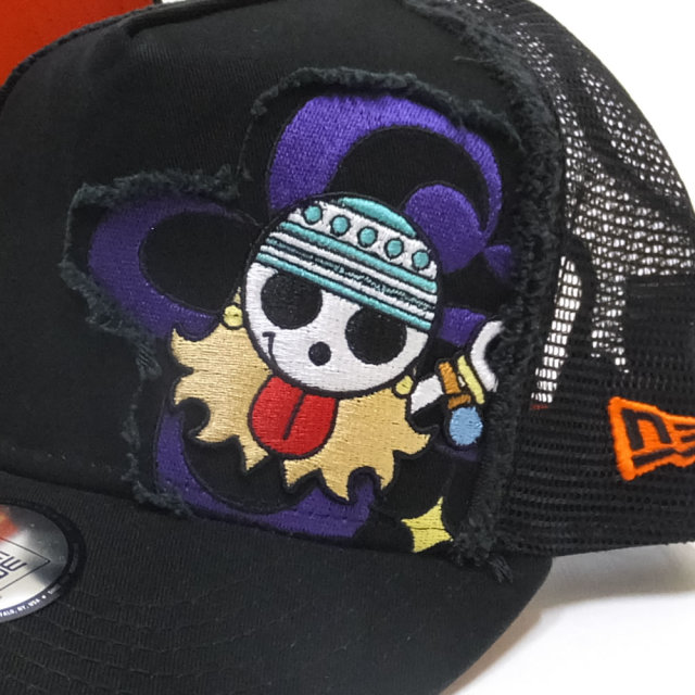 NEW ERA ニューエラ カーブバイザーキャップ 9FORTY Aフレーム トラッカー コラボ ONE PIECE ワンピース ナミ ブラック オレンジアンダーバイザー (11785630)