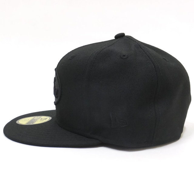 NEW ERA ニューエラ フラットバイザーキャップ 59FIFTY オールドロゴ オーバル ブラック×ブラック 11838656