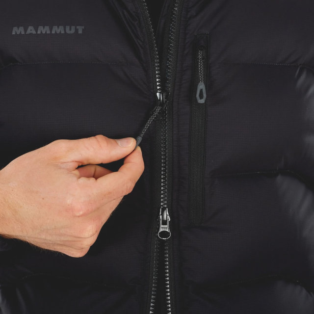 MAMMUT マムート ダウンジャケット XERON IN HOODED JACKET 1013-00700