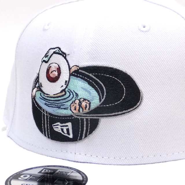 NEW ERA ニューエラ コラボ フラットバイザーキャップ 9FIFTY ゲゲゲの鬼太郎 目玉おやじ ニューエラキャップ風呂 ホワイト 11785071