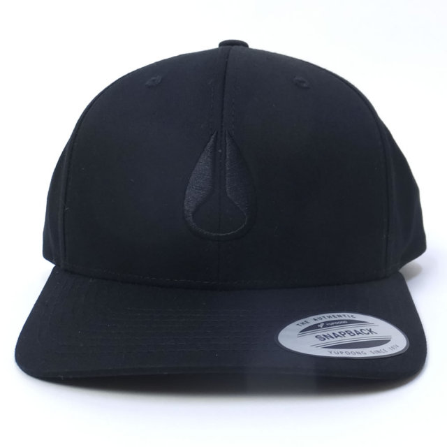 NIXON ニクソン スナップバックキャップ WINGS SNAPBACK HAT ALL-BLACK (C2876001)