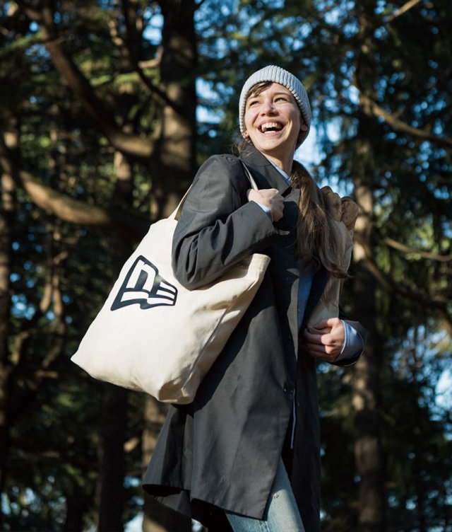 NEW ERA ニューエラ キャンバストート CANVAS TOTE バイザーステッカー ブラック×ホワイト (11783330)