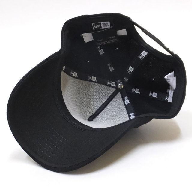NEW ERA ニューエラ カーブバイザーキャップ 9FORTY A-Frame PEANUTS モノトーンイラスト ブラックスウェット × イエロープリント11914515
