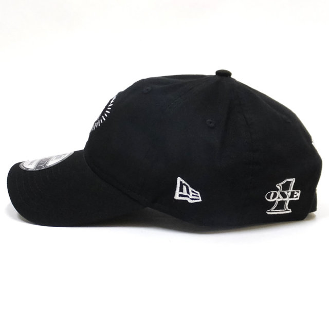 NEW ERA ニューエラ カーブバイザーキャップ 9TWENTY クロスストラップ ダラー アイ ブラック × ホワイト 11914541