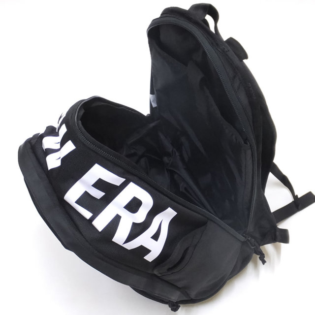 NEW ERA ニューエラ バックパック スポーツパック プリントロゴ ブラック × ホワイト 11901480