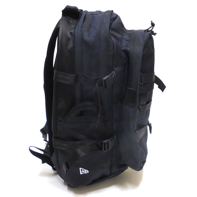 NEW ERA ニューエラ バックパック キャリアパック プリントロゴ タイガーストライプカモネイビー × ネイビー 11901520