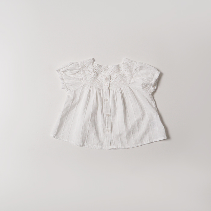【キッズ80-120】【メール便可】花柄刺繍バルーンスリーブコットンブラウス(子供服 半袖 フレア ボタン 女の子 80 90 100 110 120 co